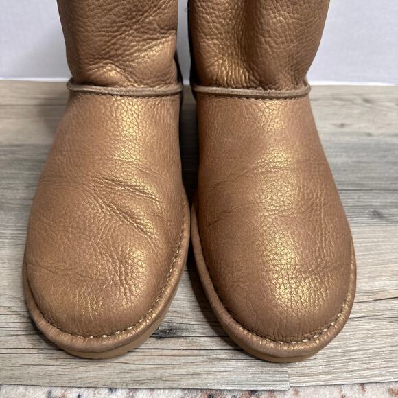 UGG Women's Classic Unlined Boots Mini Metallic Gold Short Leather Size 9 - Picture 4 of 10